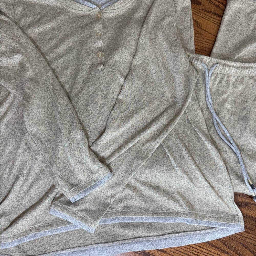 Comfort Code Heathered Beige Top